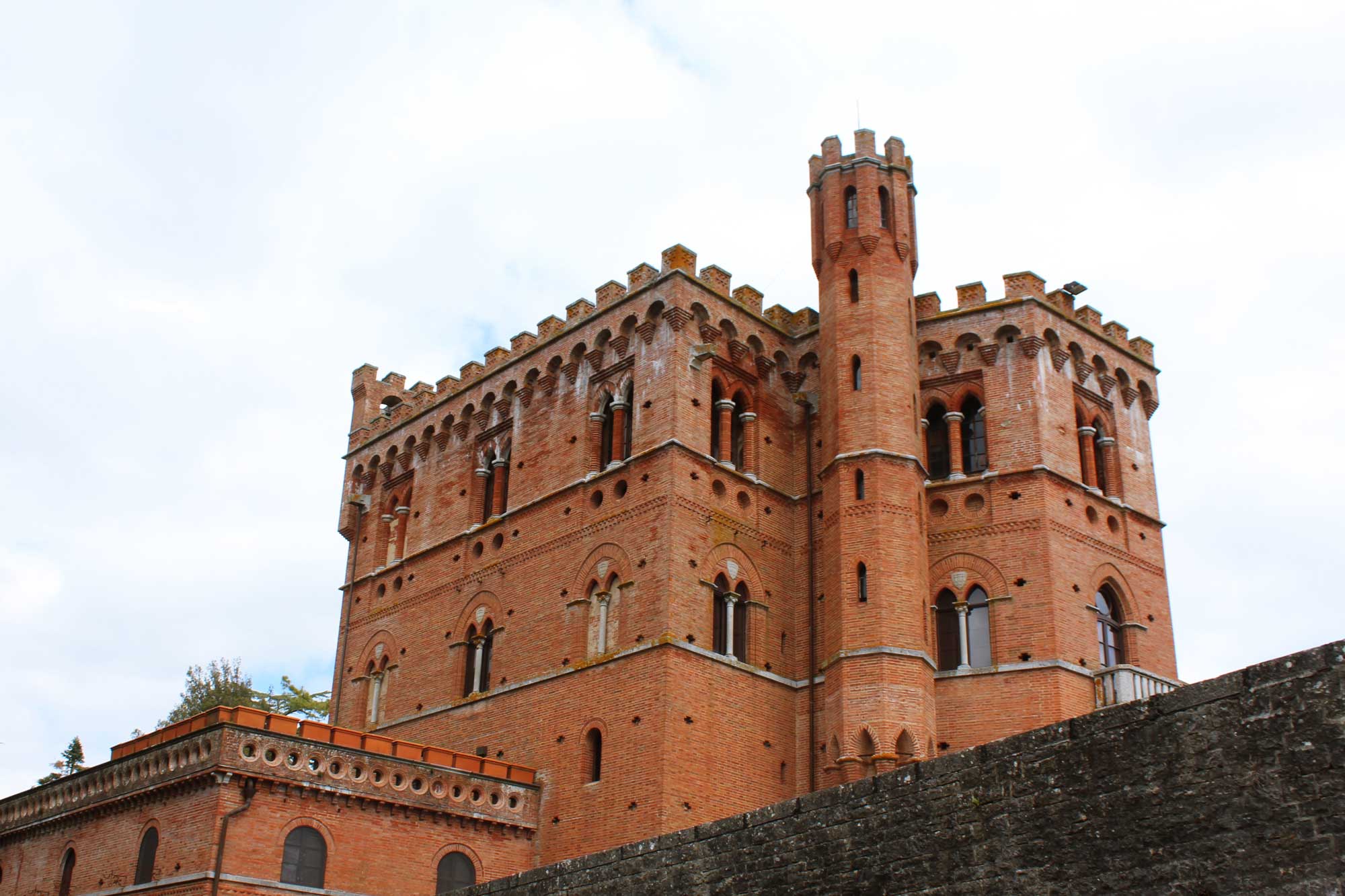 To The Roots Of Chianti Classico: A Hike Up To The Brolio Castle